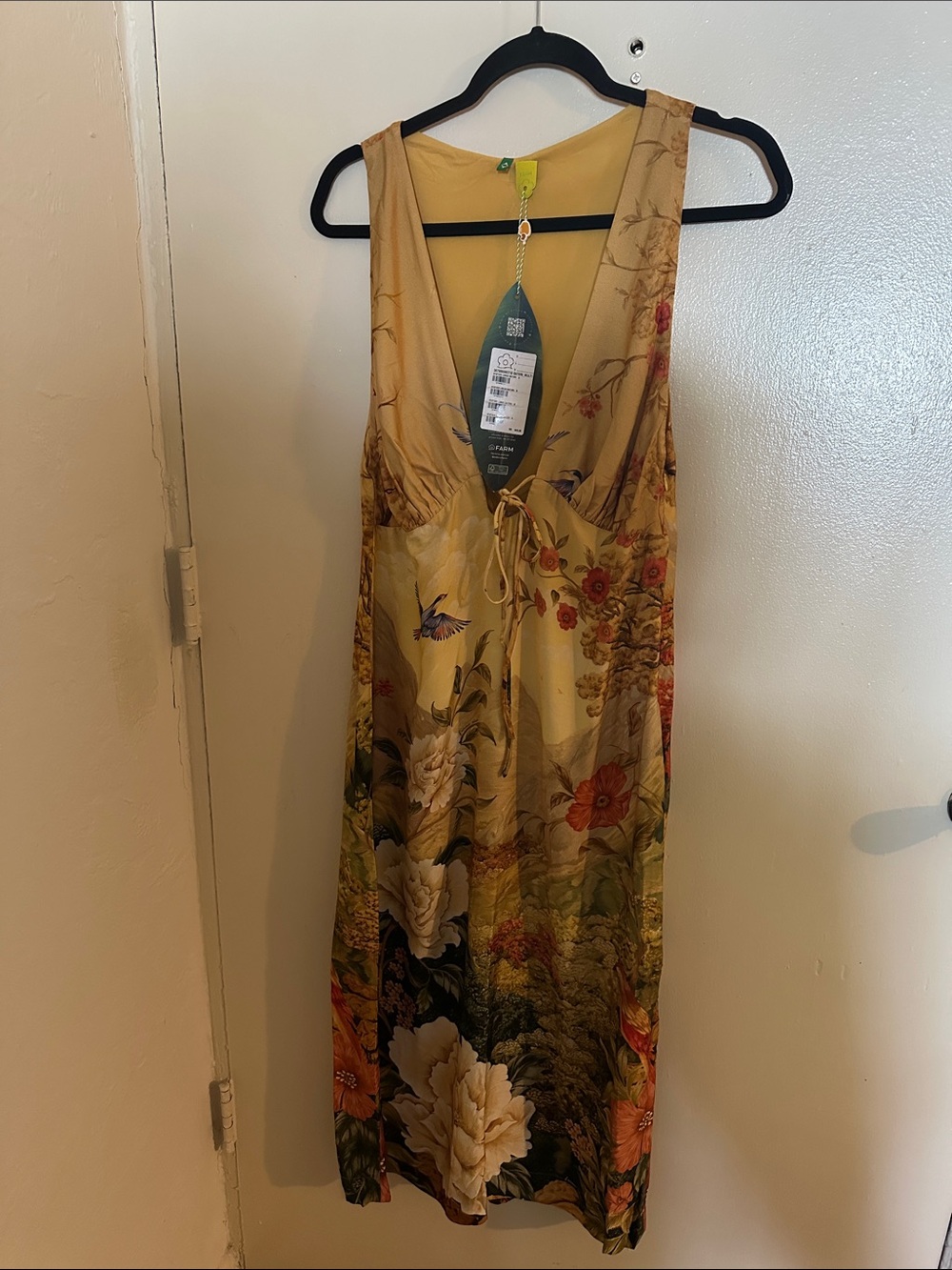 NWT FARM Floral Maxi Dress Long Beige Multicolor Size G V-Neck Sleeveless Tie